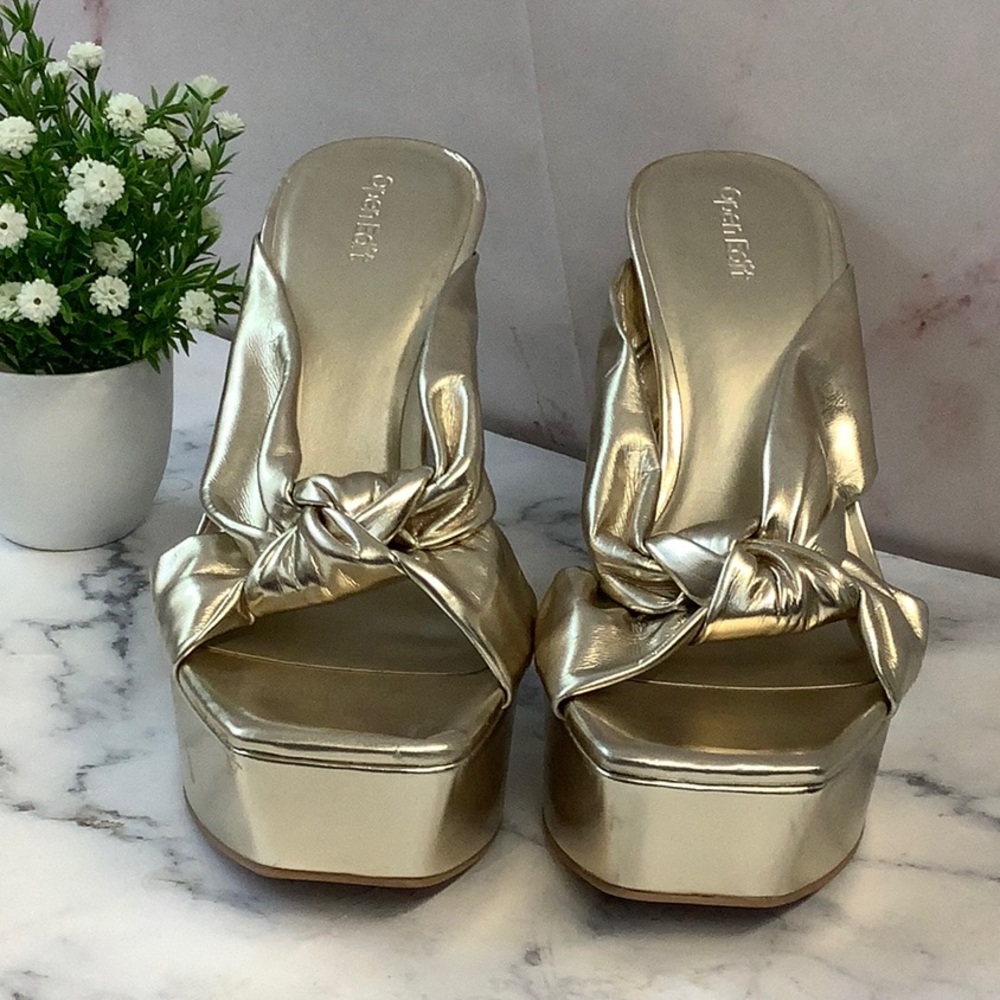 NWT Open Edit Gold Women's Platform Sandals Size 7.5